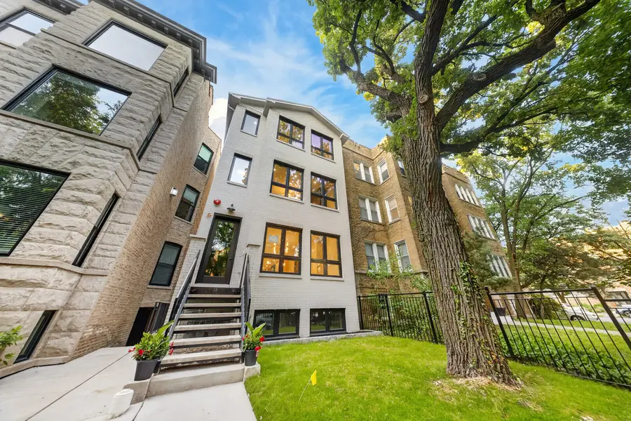 1406 W Cuyler Avenue #3, Chicago, IL 60613 - #2