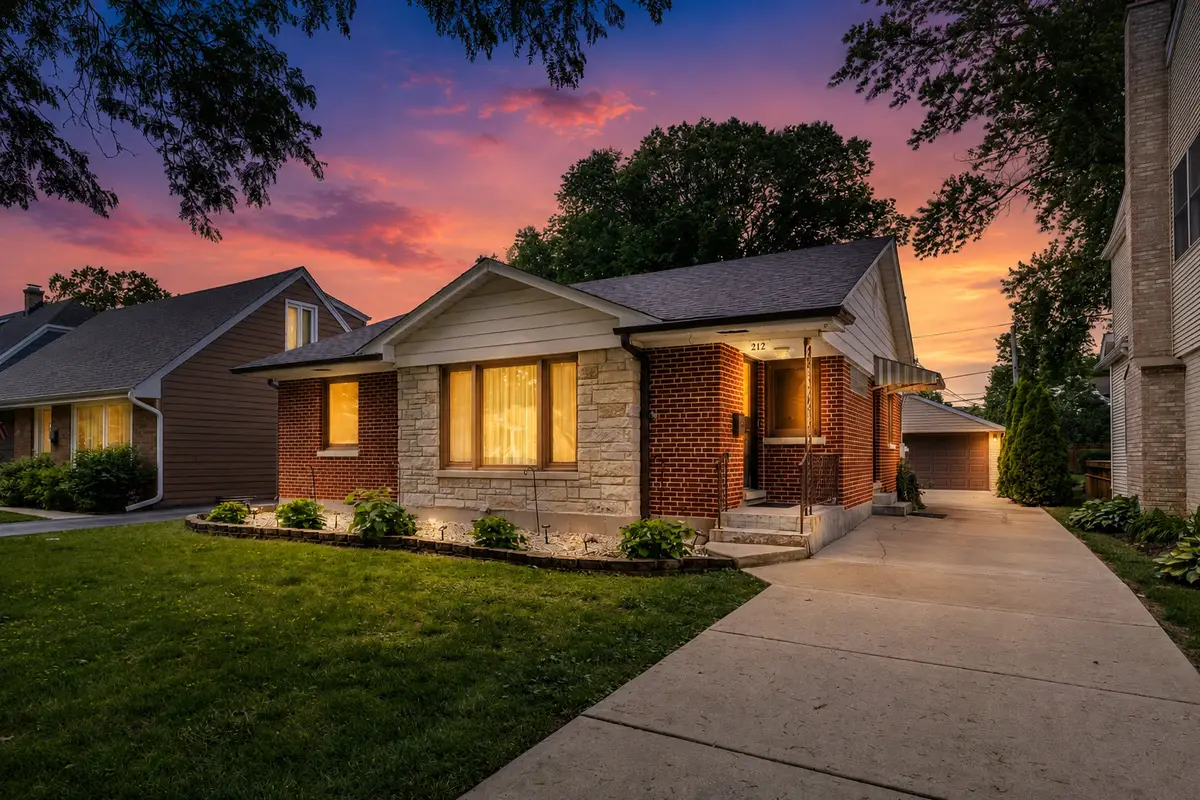 212 S Hi Lusi Avenue, Mount Prospect, IL 60056 - #1