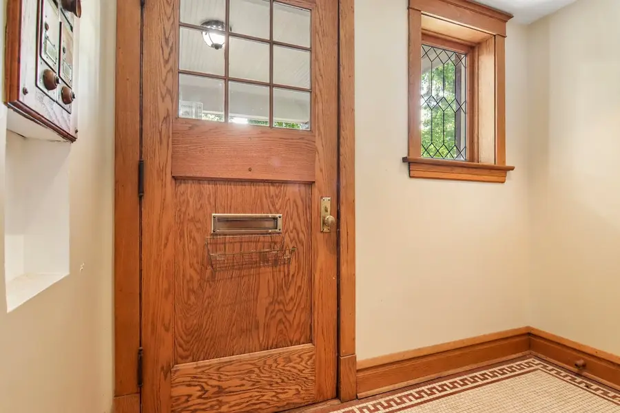 1110 S Oak Park Avenue, Oak Park, IL 60304 - #3