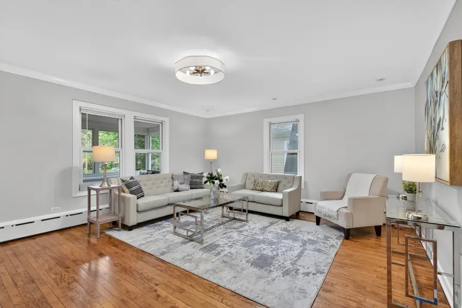 547 Melrose Avenue, Kenilworth, IL 60043 - #3