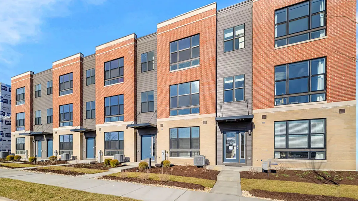 384 Summit Circle, Lombard, IL 60148 - #1