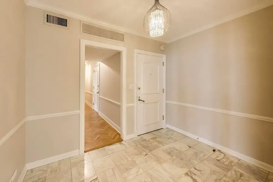 1420 Sheridan Road #6B, Wilmette, IL 60091 - #2