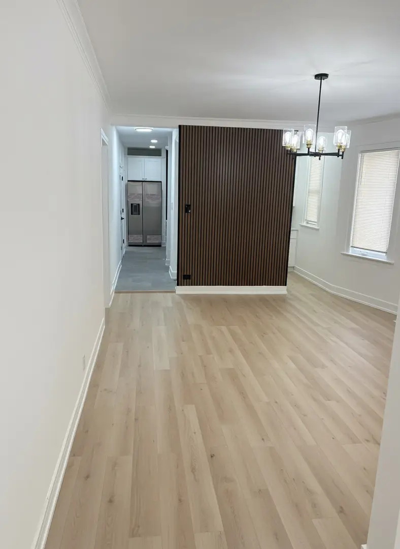 7606 S Paxton Avenue, Chicago, IL 60649 - #3