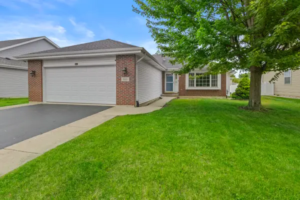 300 Quail Hollow Drive, Beecher, IL 60401
