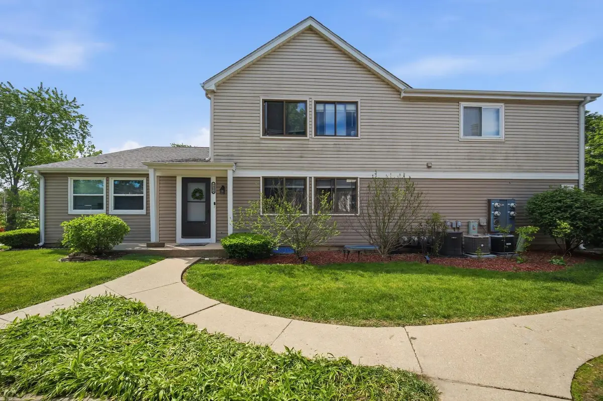 2081 N Ginger Circle, Palatine, IL 60074 - #1
