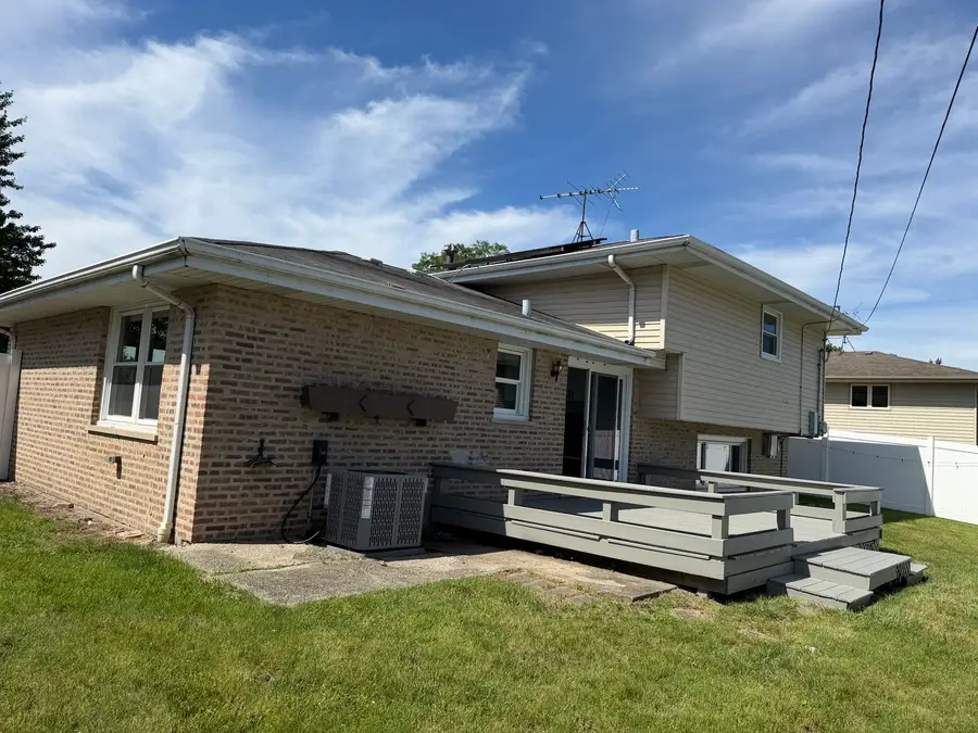 1320 E 169th Place, South Holland, IL 60473 - #3