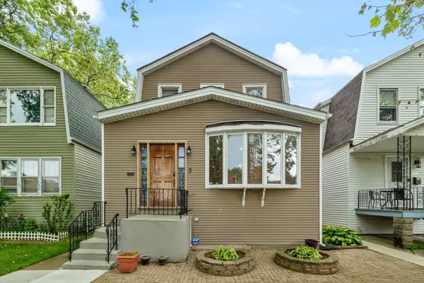 2655 N Marmora Avenue, Chicago, IL 60639