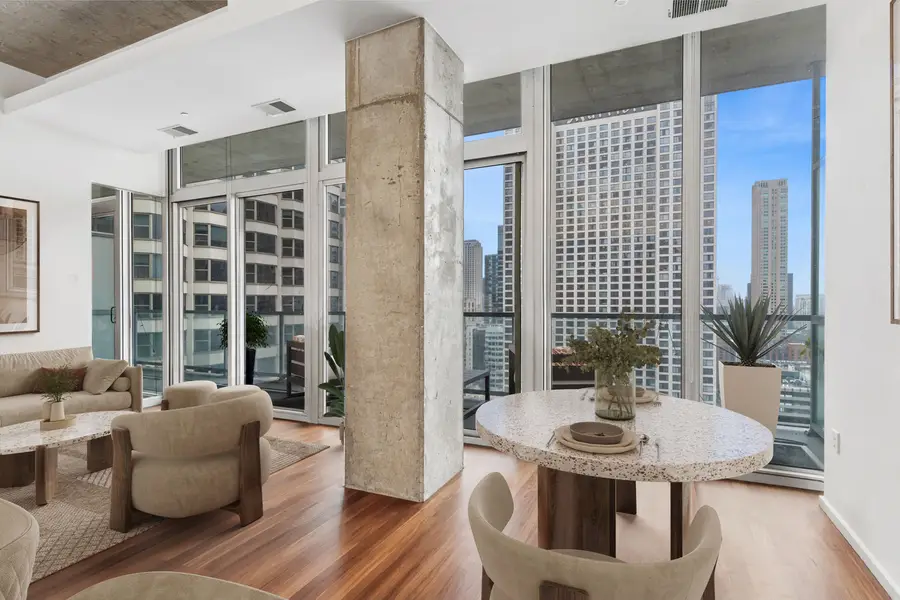 550 N St Clair Street #2105, Chicago, IL 60611 - #3
