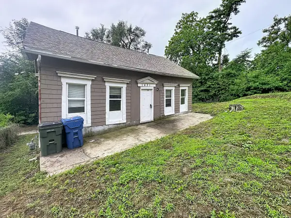 1421 W 10th Street, Davenport, IA 52804