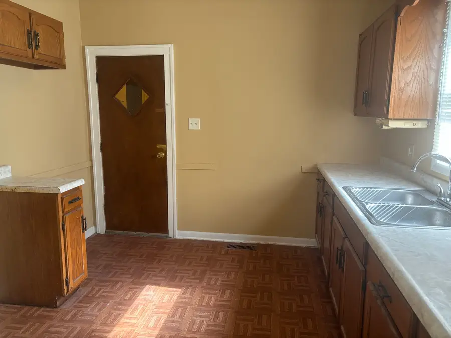 23 W Main Street, Chicago Heights, IL 60411 - #2