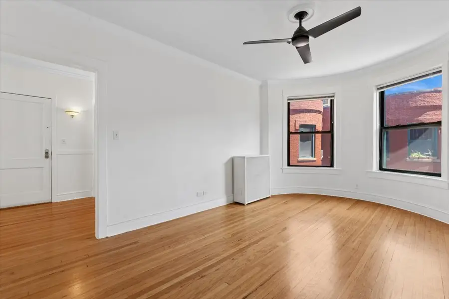 832 W Lakeside Place #3S, Chicago, IL 60640 - #3