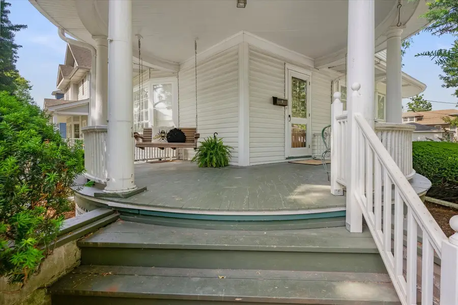 300 W Grantley Avenue, Elmhurst, IL 60126 - #3