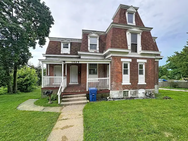 1425 W 10th Street, Davenport, IA 52804