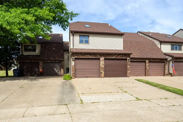 3940 Partridge Circle #D, Bettendorf, IA 52722