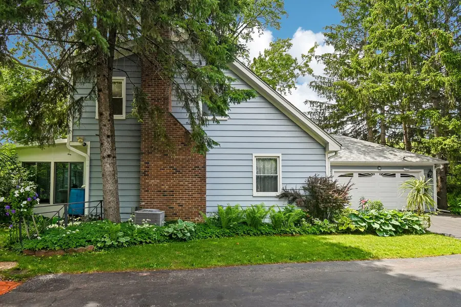 7 Columbus Parkway, Buffalo Grove, IL 60089 - #2
