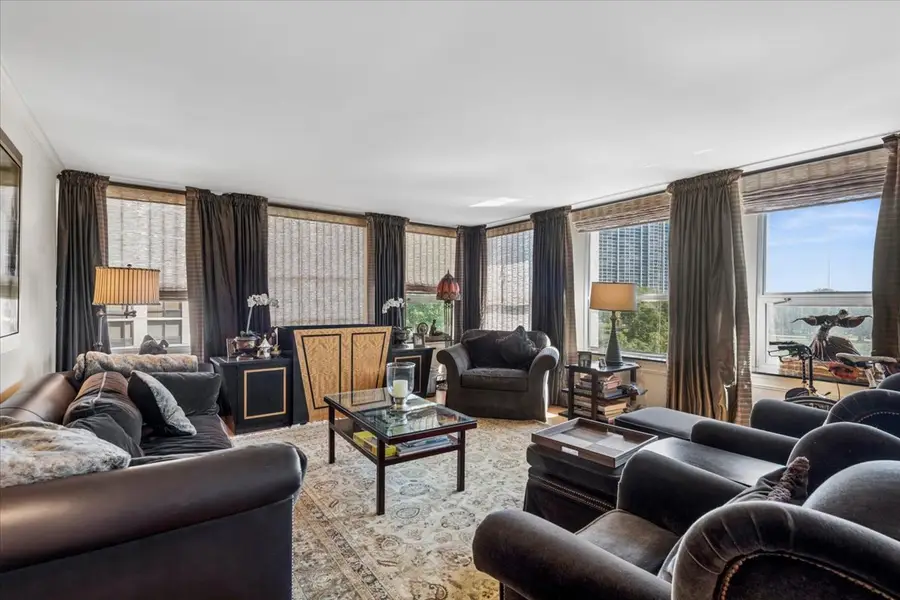 2626 N Lakeview Avenue #302, Chicago, IL 60614 - #2