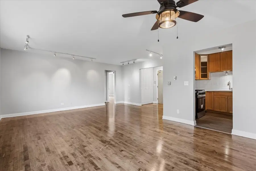 1415 W Pratt Boulevard #303, Chicago, IL 60626 - #3