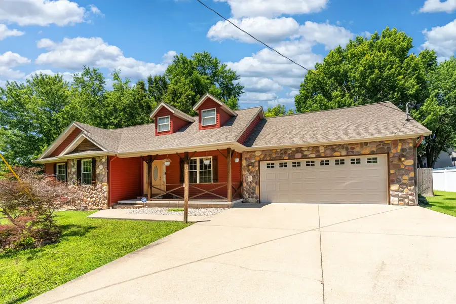 1106 Marion Street, Carterville, IL 62918 - #3