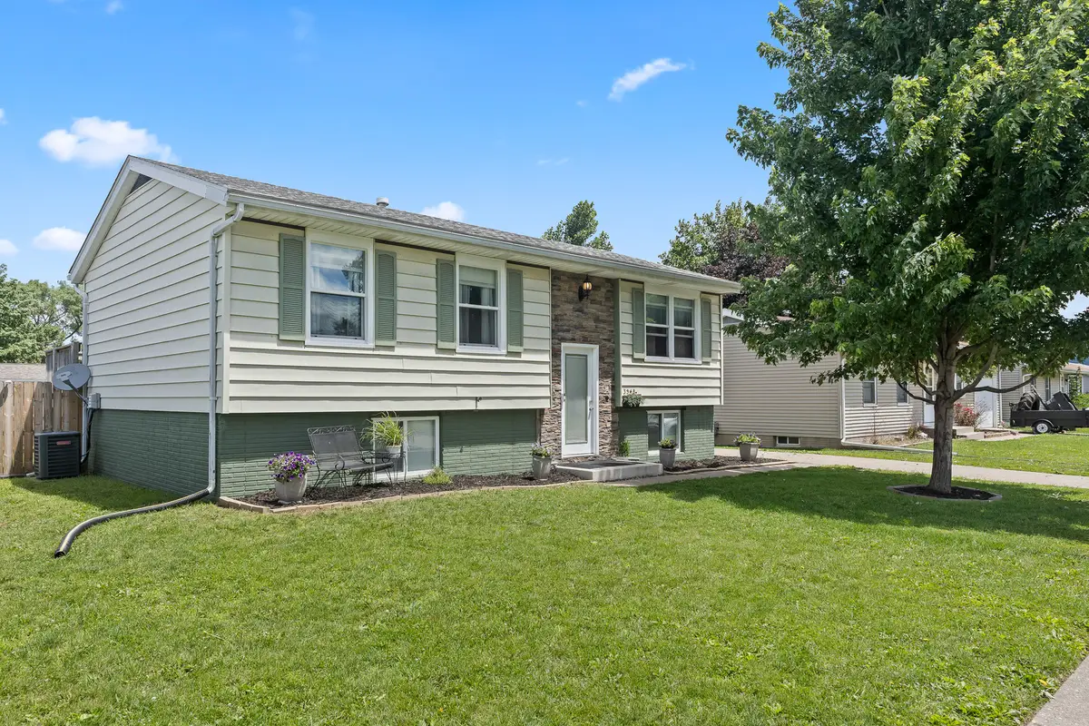 3548 W 30th Street, Davenport, IA 52804 - #1