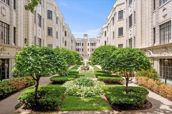 7348 N Ridge Boulevard #14C, Chicago, IL 60645