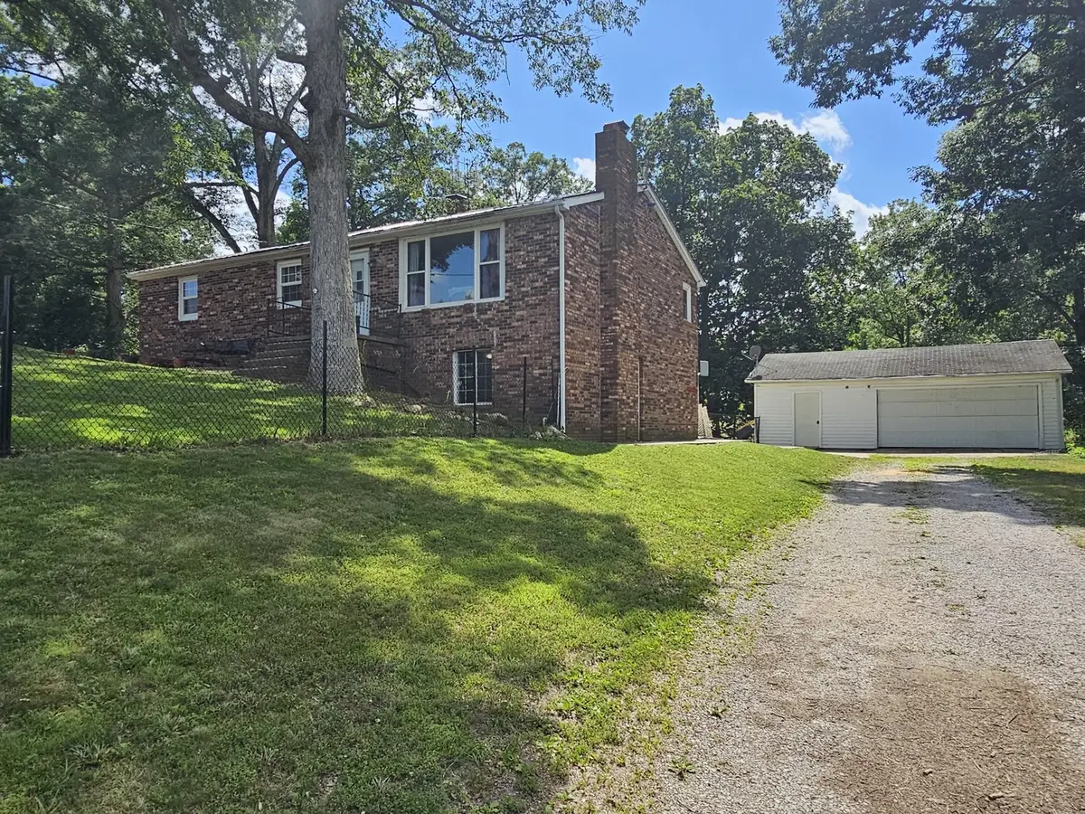 8841 N Triton Lane, Mount Vernon, IL 62864 - #1