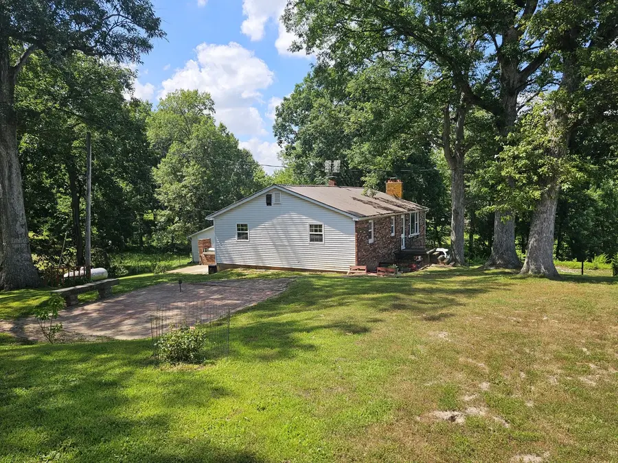 8841 N Triton Lane, Mount Vernon, IL 62864 - #3