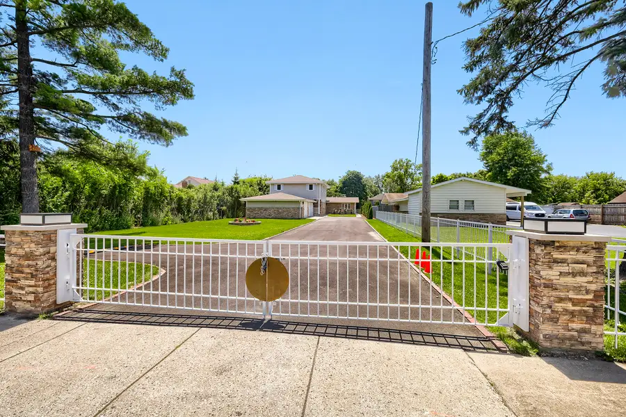 1325 E Lake Avenue, Glenview, IL 60025 - #3