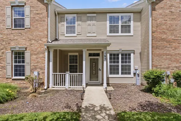 185 Springbrook Trail S, Oswego, IL 60543
