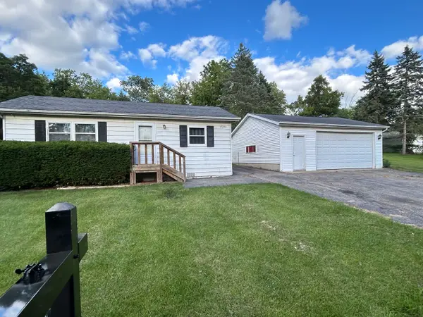 40231 N Dell Drive, Antioch, IL 60002