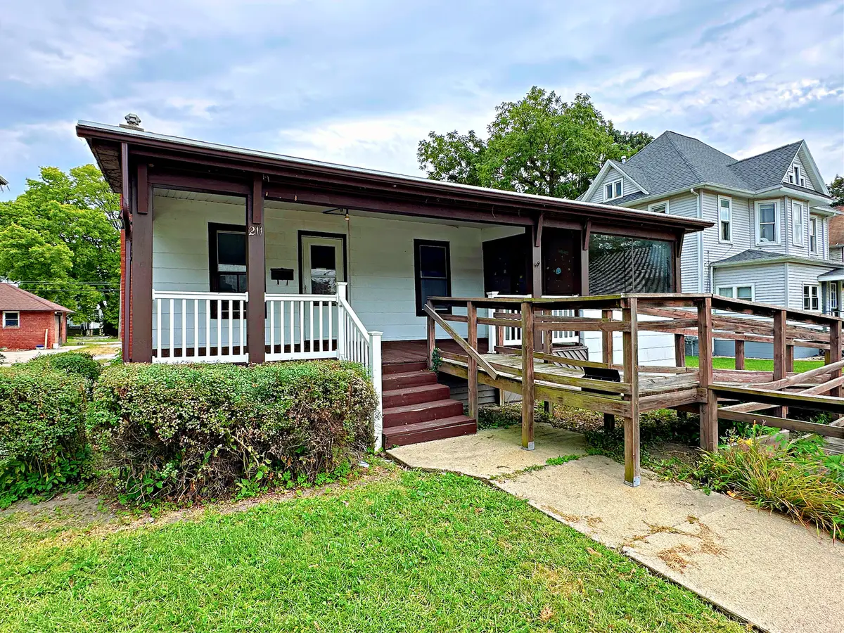 211 S Bloomington Street, Streator, IL 61364 - #1