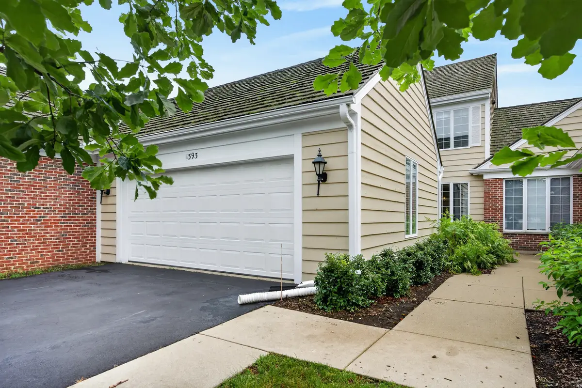 1393 W Shire Circle #2, Inverness, IL 60067 - #1