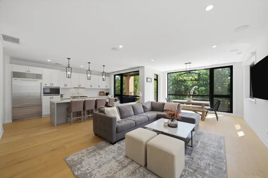 1450 N Bosworth Avenue #2, Chicago, IL 60622 - #3