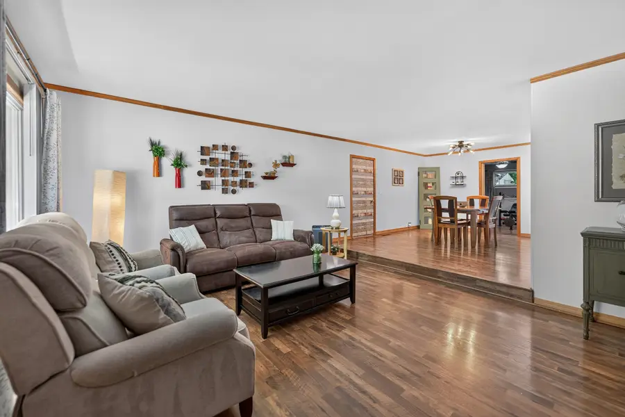 1009 Stratford Circle, Streamwood, IL 60107 - #3