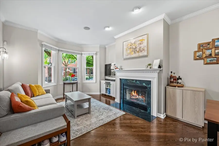 1520 W Henderson Street #1, Chicago, IL 60657 - #2