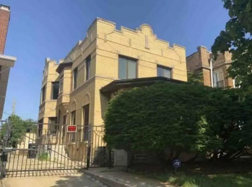 7310 S Constance Avenue, Chicago, IL 60649 - #2