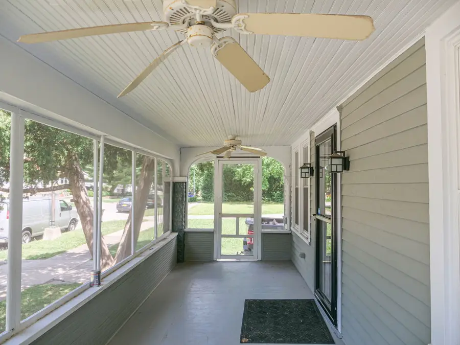 813 W Vine Street, Champaign, IL 61820 - #3