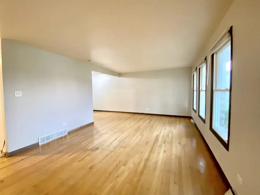 16428 Wabash Avenue, South Holland, IL 60473 - #3