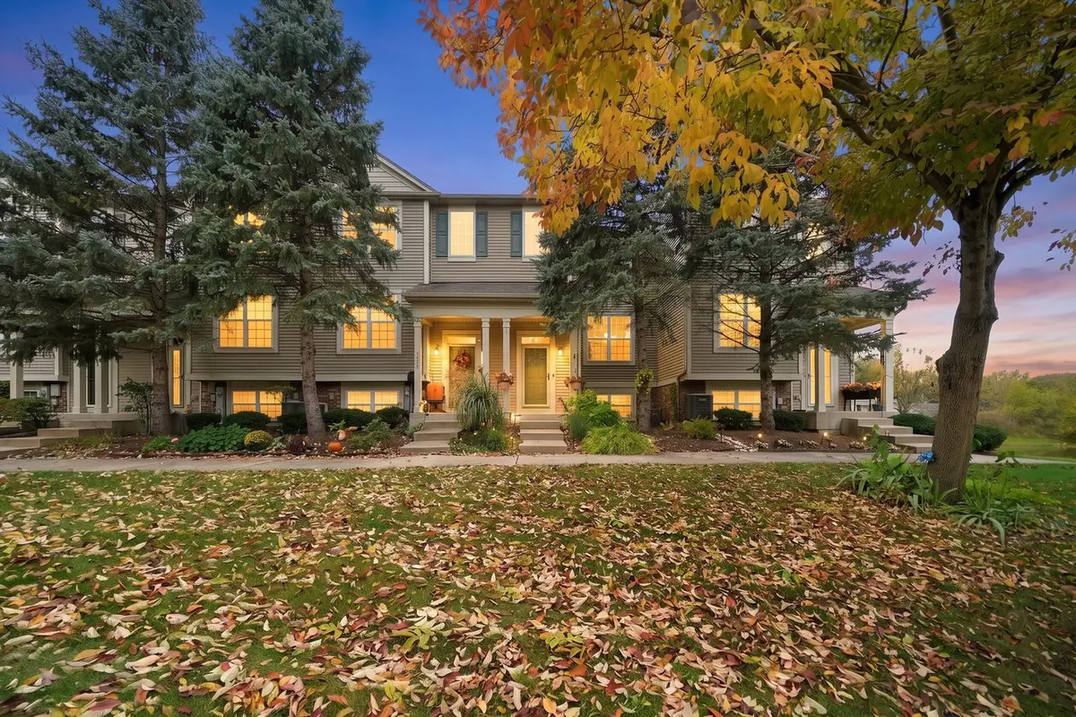 28796 W Pondview Drive, Lakemoor, IL 60051 - #1