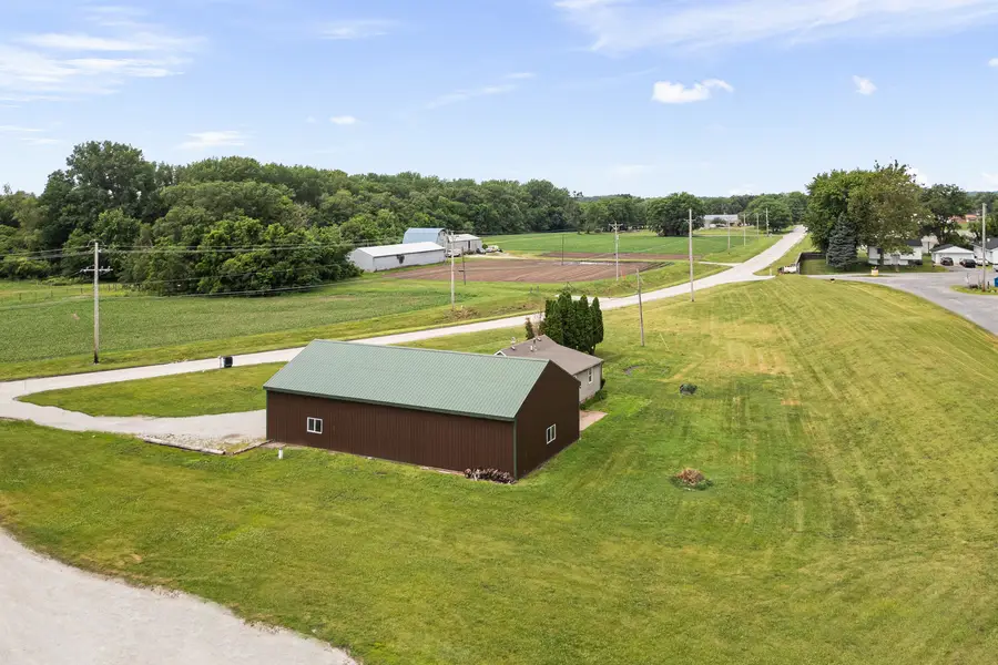 2303 Big Island Parkway, Milan, IL 61264 - #3