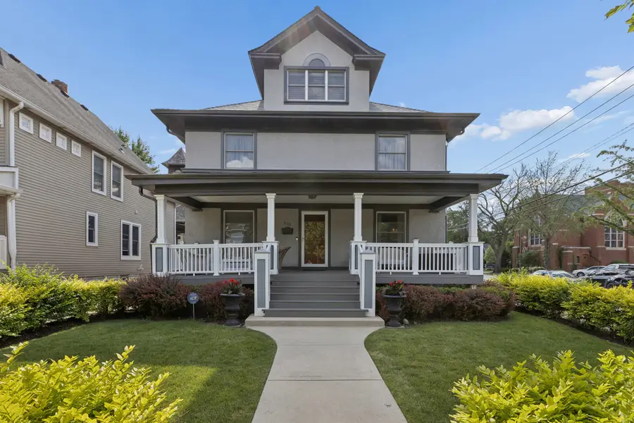 132 N Catherine Street, La Grange, IL 60525 - #2