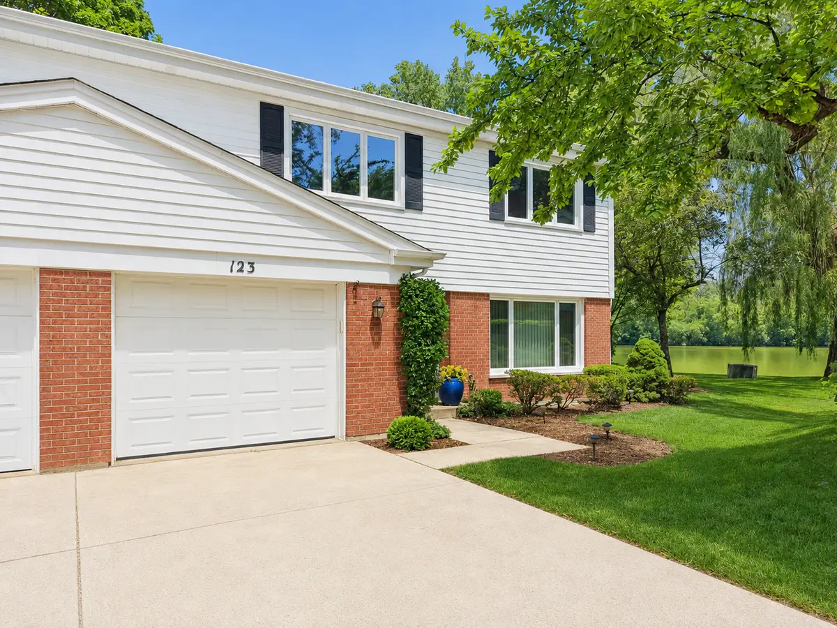 123 N Peartree Lane, Arlington Heights, IL 60004 - #1