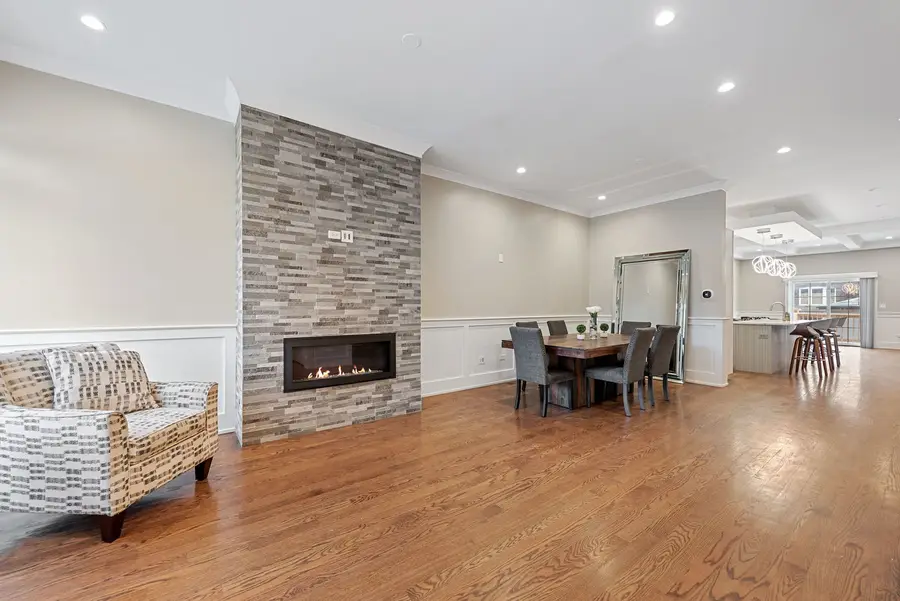4223 S Wabash Avenue, Chicago, IL 60653 - #2