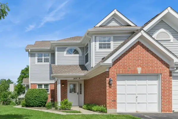 208 Chesterfield Court #B, Schaumburg, IL 60193