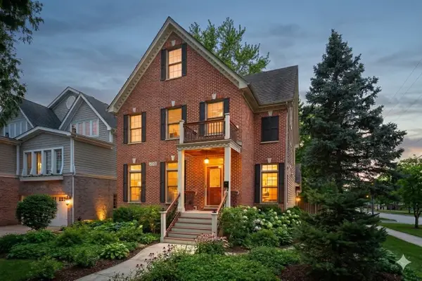219 N Huffman Street, Naperville, IL 60540