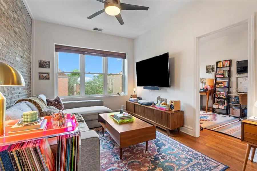 5611 N Glenwood Avenue #3, Chicago, IL 60660 - #3