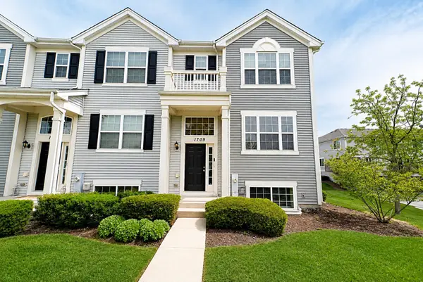 1709 Windward Drive, Pingree Grove, IL 60140