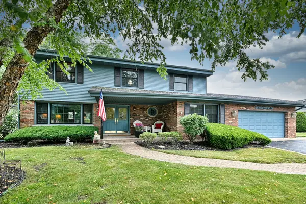 776 S Stuart Avenue, Elmhurst, IL 60126