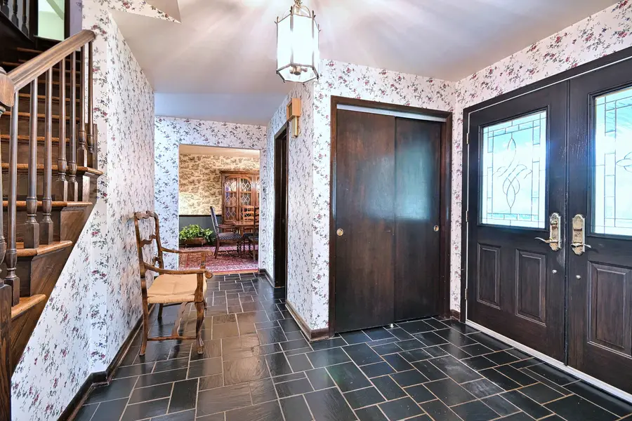 776 S Stuart Avenue, Elmhurst, IL 60126 - #3
