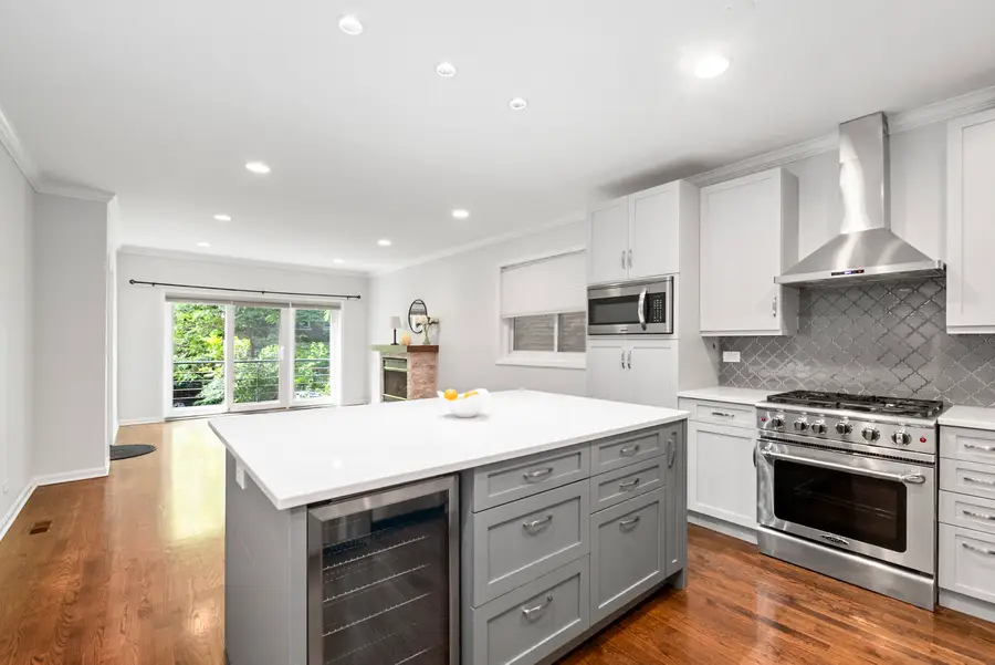 1734 W Pierce Avenue #1, Chicago, IL 60622 - #3
