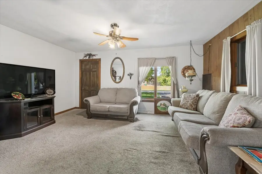 2504 Commonwealth Avenue, Joliet, IL 60435 - #3